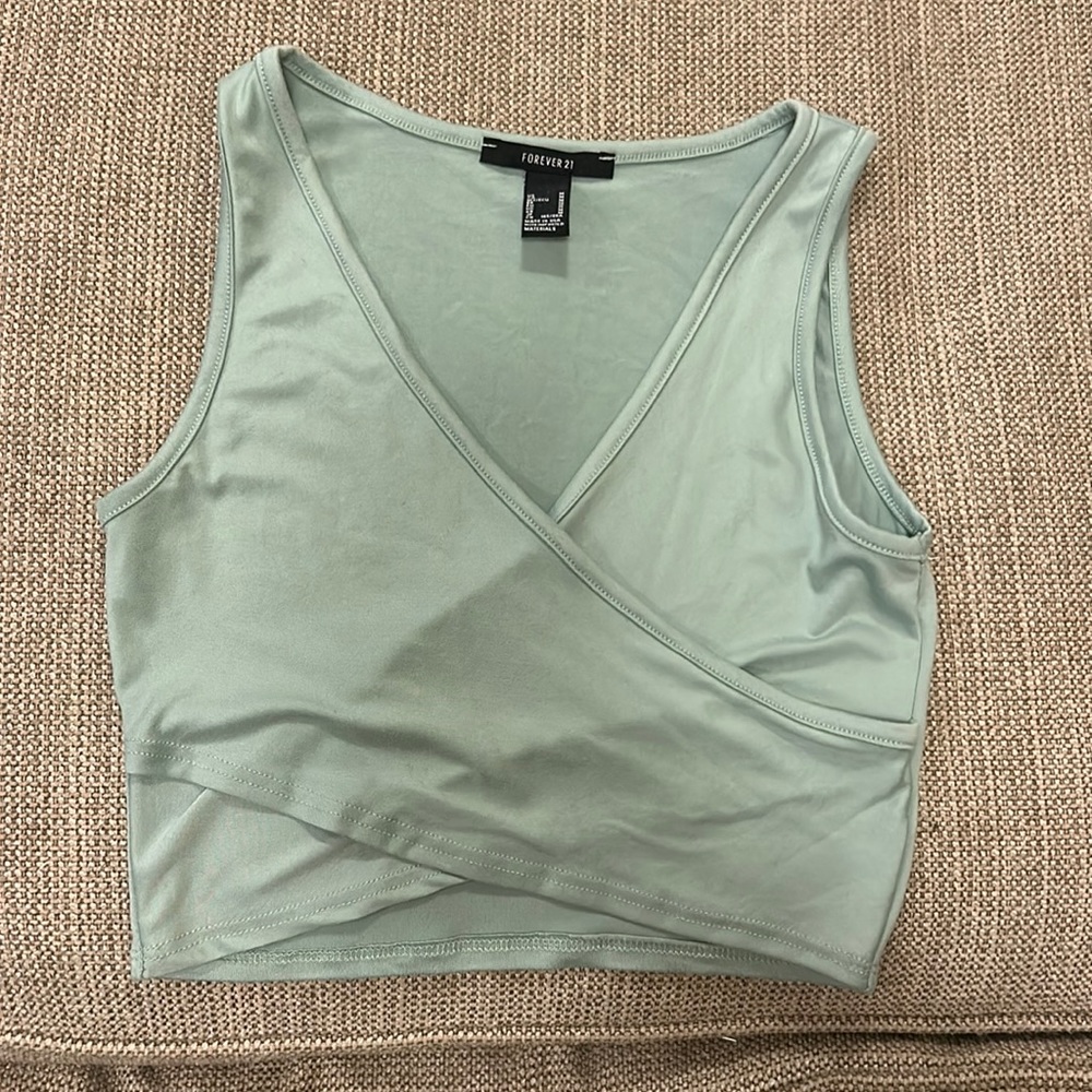 Cross front tank
